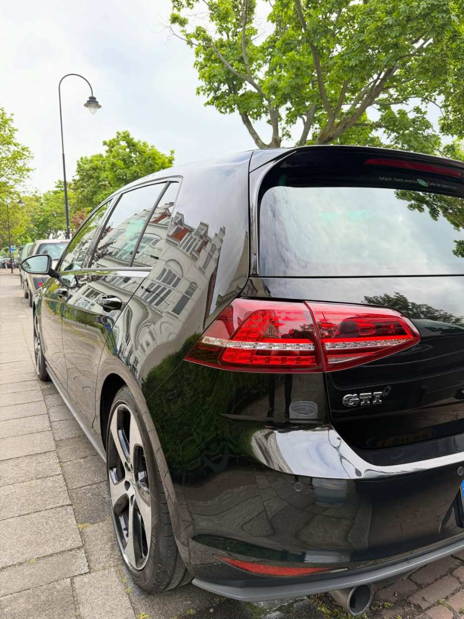 Volkswagen Golf GTI met gepolijste lak