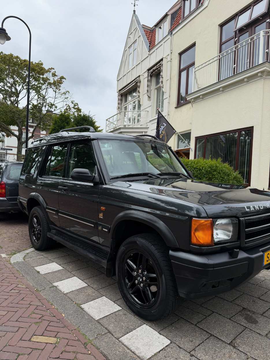 Land Rover Discovery na exterieurreiniging